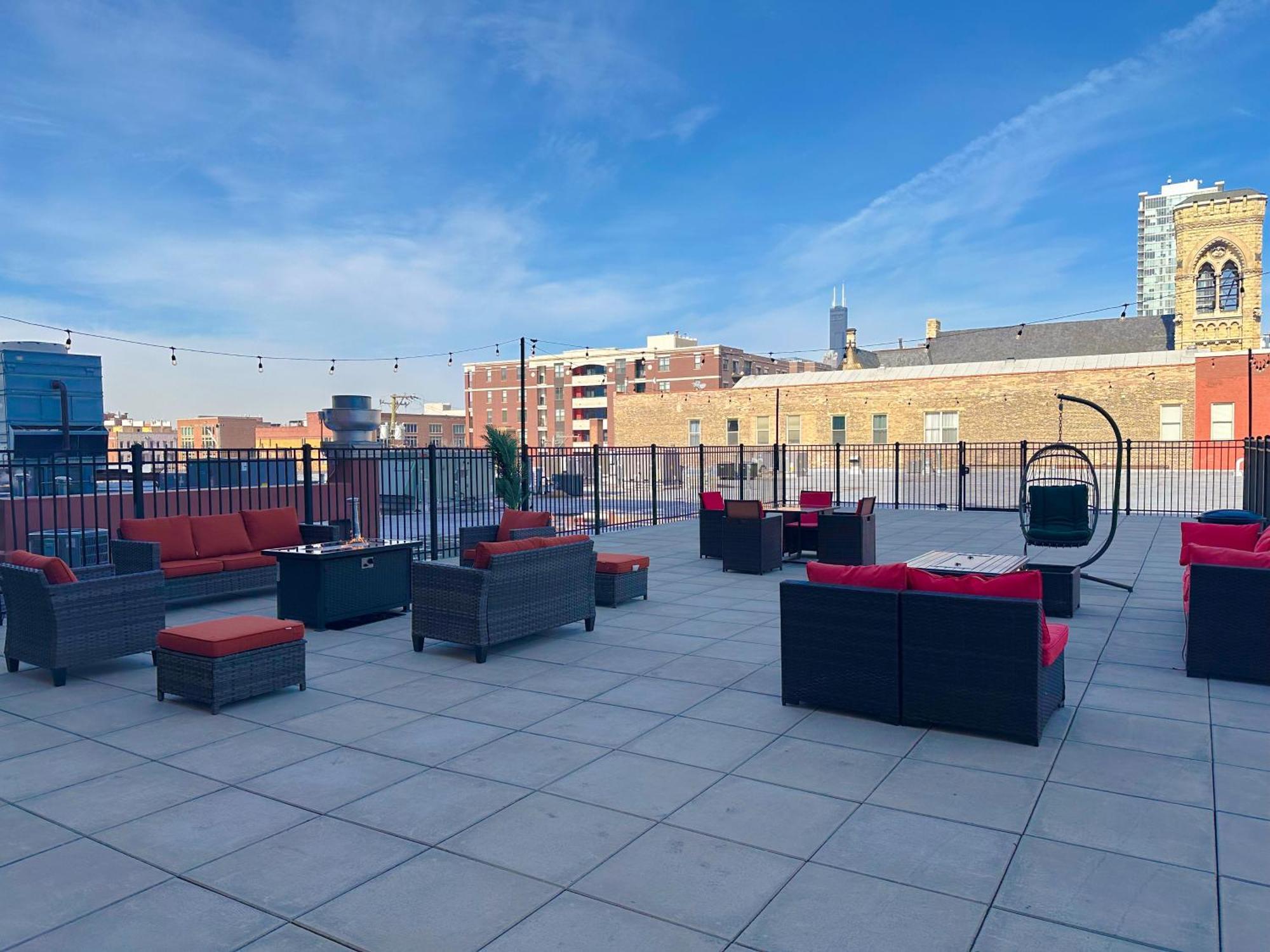 Bright 2Br Luxury Corner Suite With Optional Parking Sleeps 6 Guests Near Mccormick Place And Soldier Field Chicago Exteriér fotografie