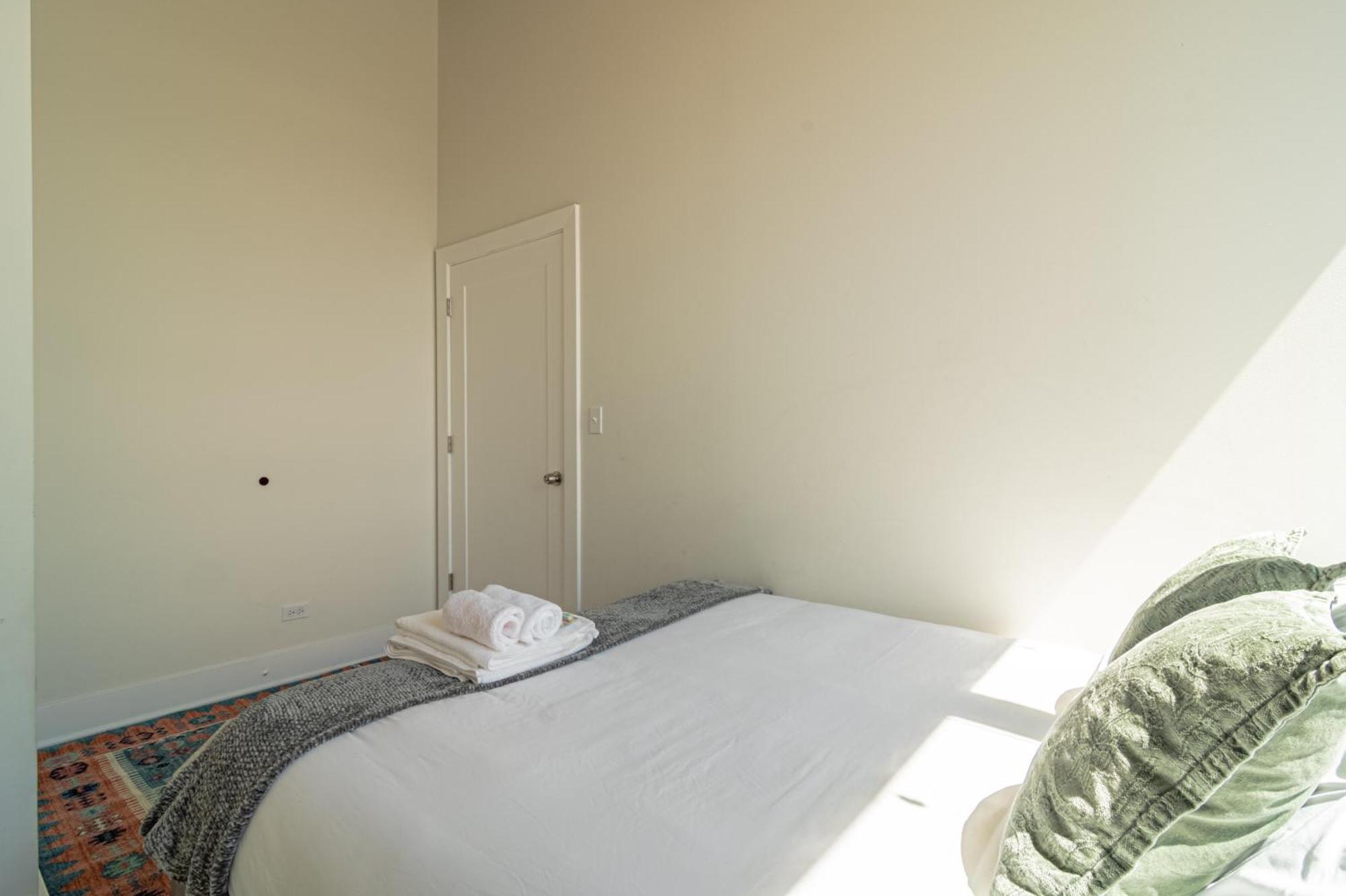 Bright 2Br Luxury Corner Suite With Optional Parking Sleeps 6 Guests Near Mccormick Place And Soldier Field Chicago Exteriér fotografie
